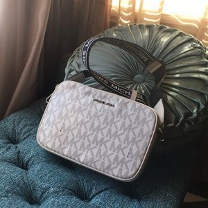Michael Kors Crossbody